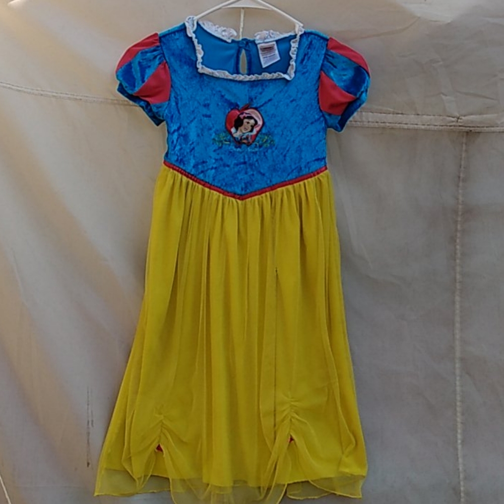 Snow White Disney princess dress